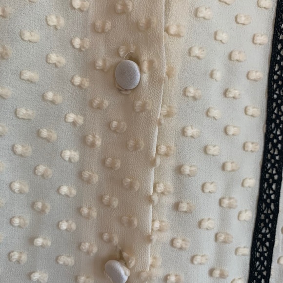 J Crew Blouse textured with lace detail - Picture 5 of 9